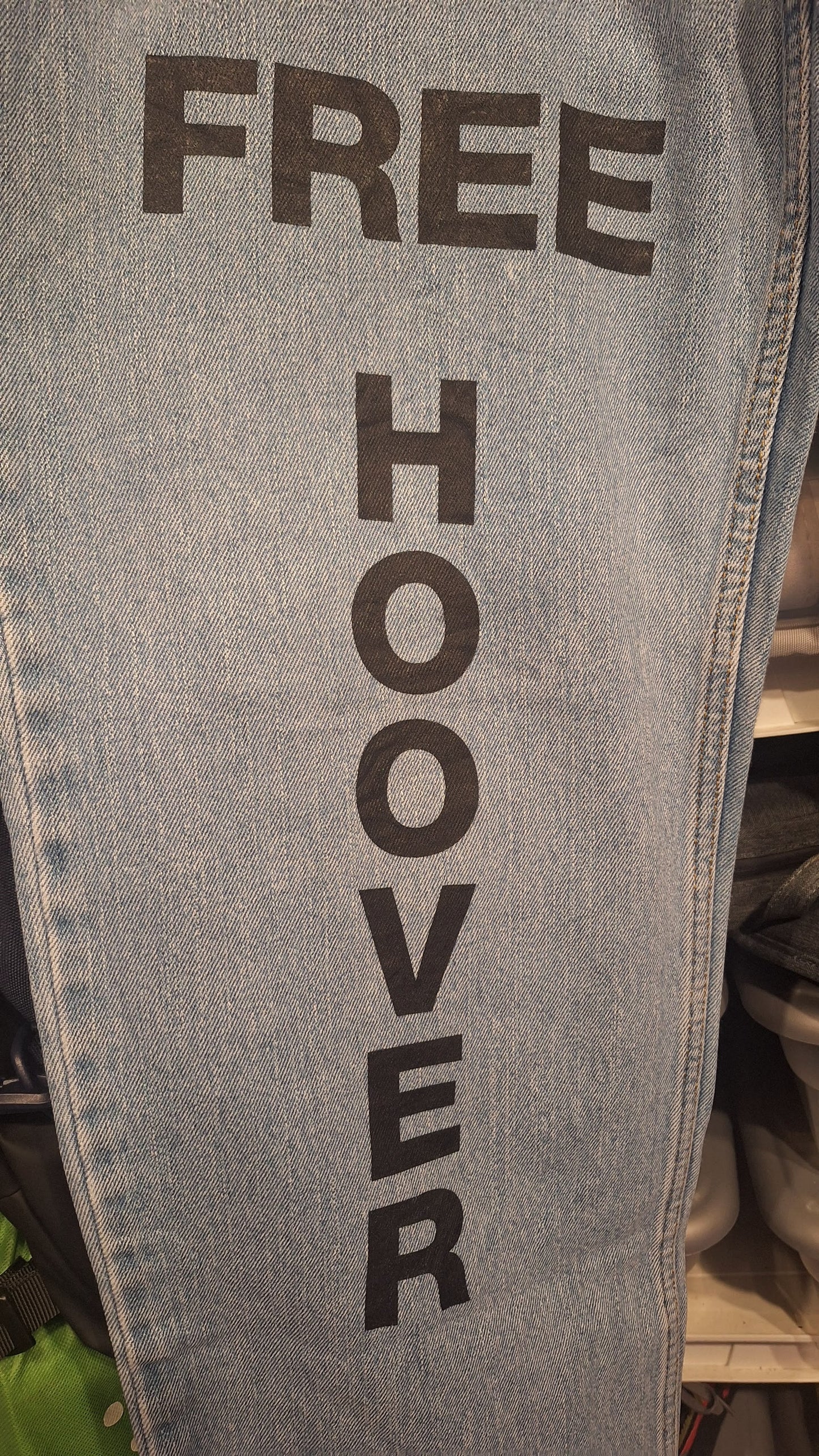 Mens Levi "FREE HOOVER" size 40x32