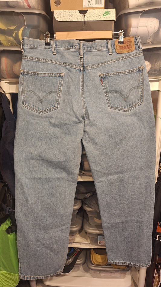 Mens Levi "FREE HOOVER" size 40x32